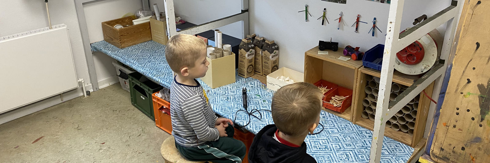 Børn i værksted i Børnehuset Bjerregrav